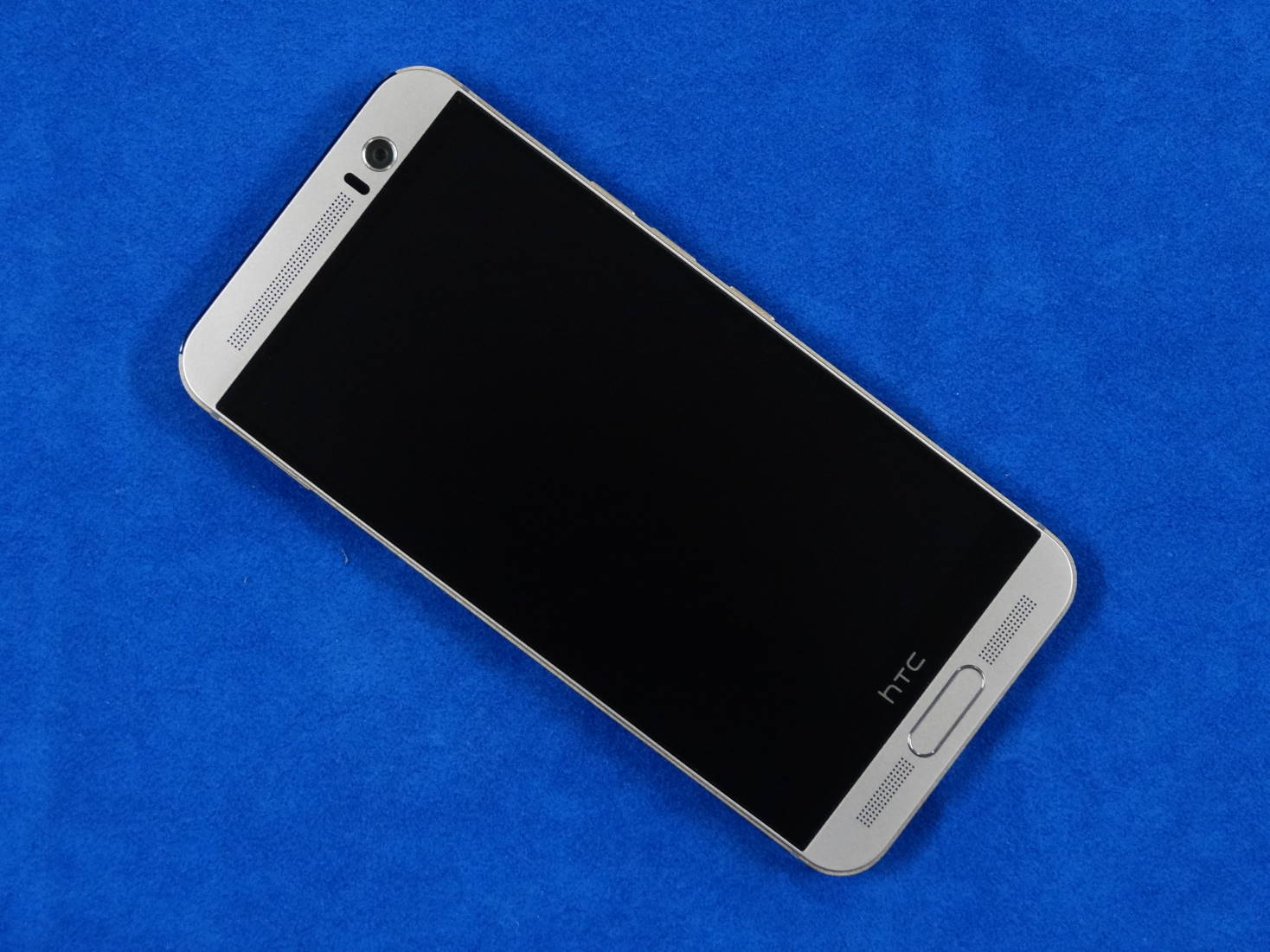 HTC One M9 Plus 表面