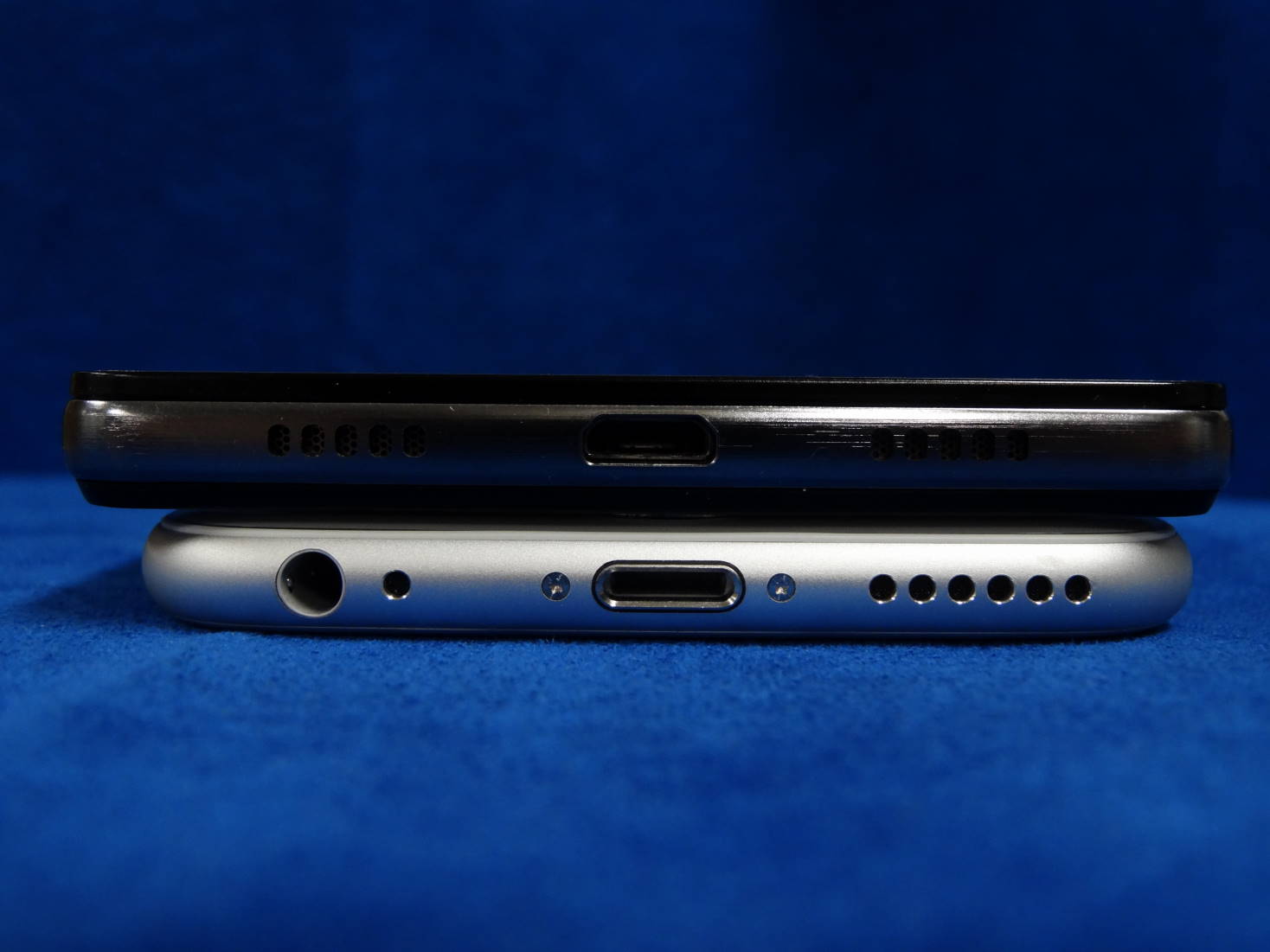 HUAWEI P8Lite と iPhone 6 の横幅