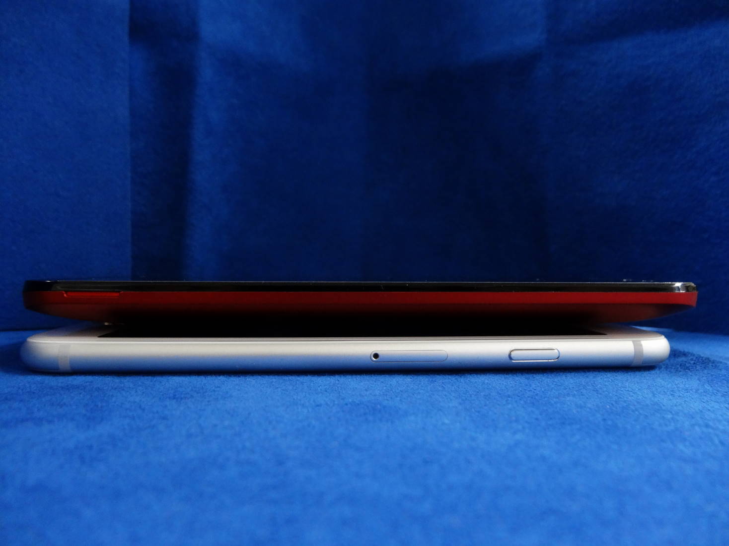 ASUS ZenFone 2 Laser (ZE500KL) と iPhone 6 縦幅比較